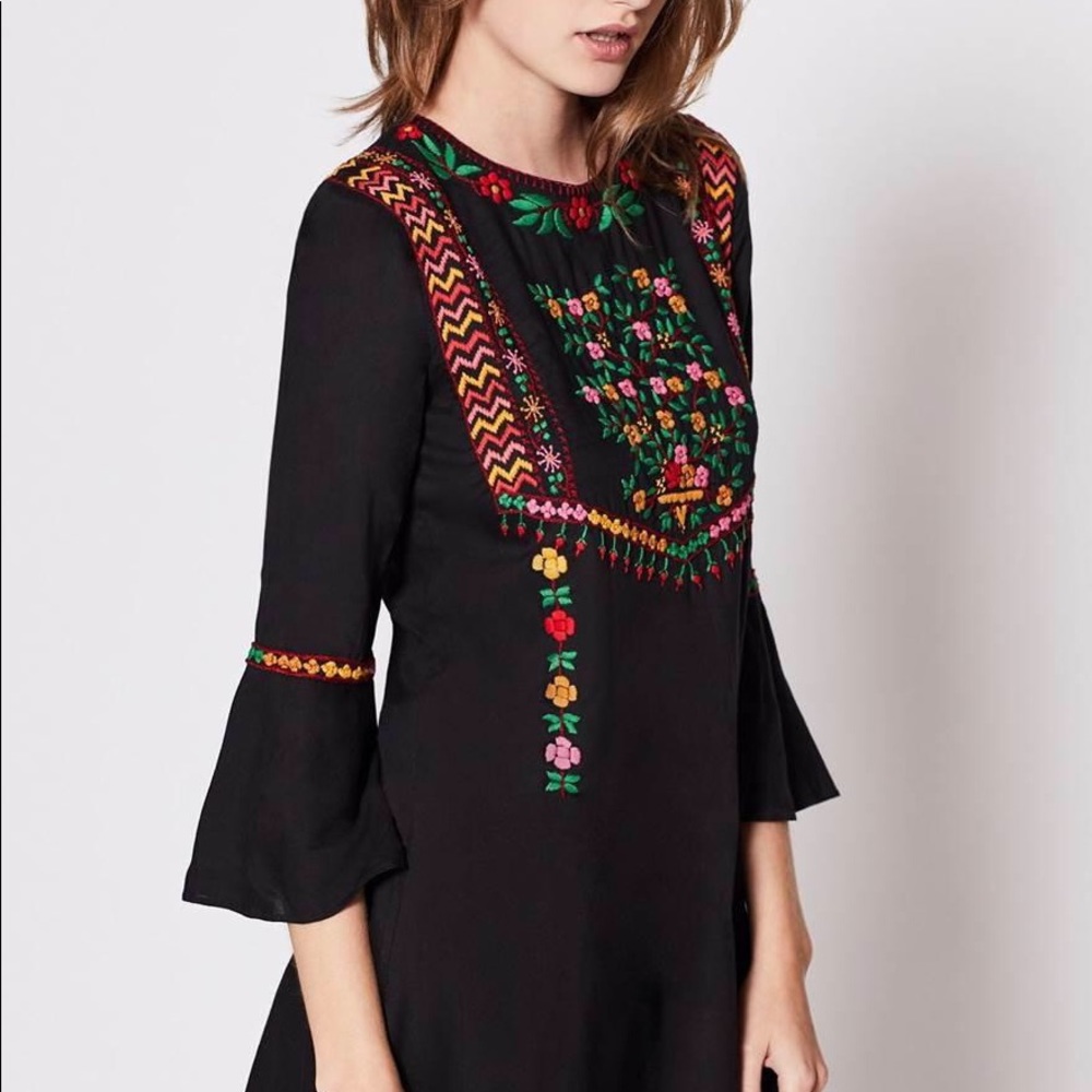 Joie Gosinda Embroidered Bell-Sleeve Dress NWOT